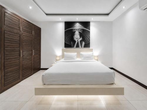 Villa Juna Serene 3BR Hideaway Seminyak - image 5