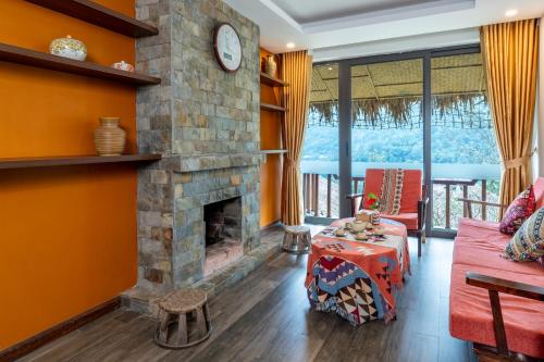 2 bedrooms, 5 beds
