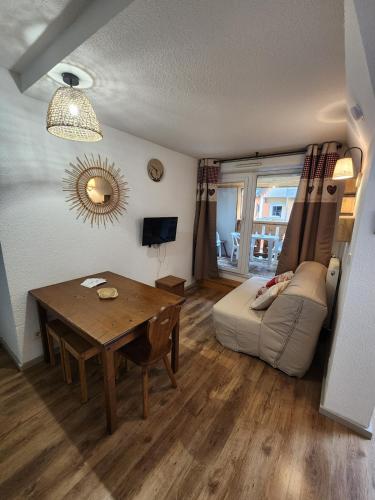 studio avec parking, piscine, proche télécabine