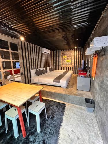 บ้านมะนาวรีสอร์ท เกาะล้าน Room Type - Standard Family Room