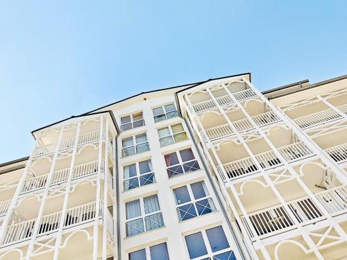 6 person holiday home in Großenbrode