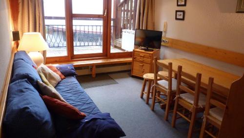 Résidence Aiguille Grive Bat Iii - Appartement 2 pièces 6 personnes en duplex, skis aux pieds, dans le village de Charmettoger à Arc 1800 MAE-2032