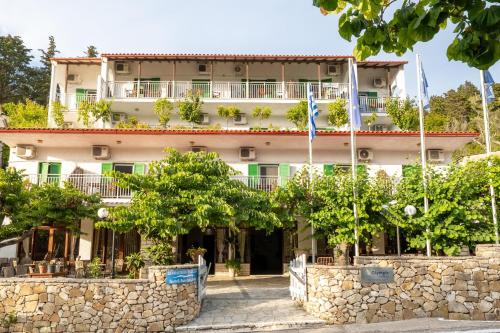 Bastas Hotel & Studios - Paxos