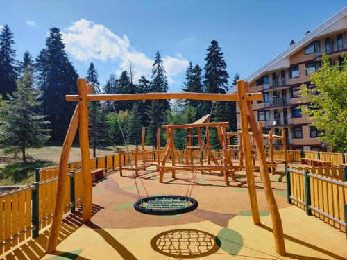 Játszótér, TES Flora Apartments in Borovets