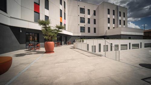 Mass Rooms León Campus