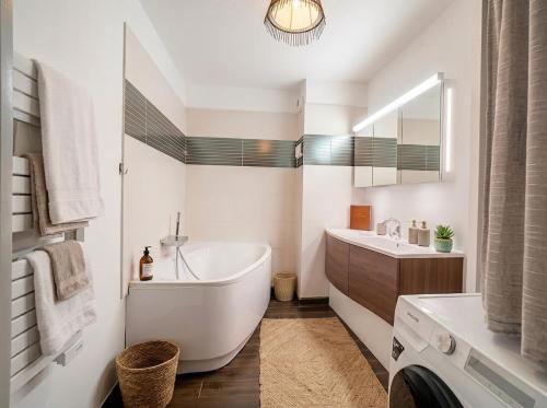 Duplex T3 Moderne au Metro - Clim & Parking Privé 5