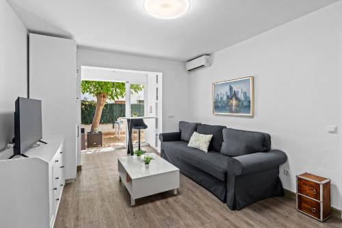 Apartamento Tindaya Playa a 5 min con Piscina y patio privado