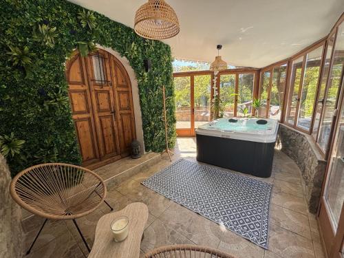 La parenthèse Relax Gite avec Spa Privatif Proche de Carcassonne - Location saisonnière - Trèbes