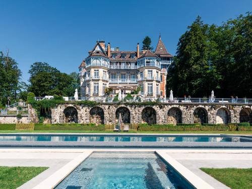 Château des Avenieres Hotel de charme Vers