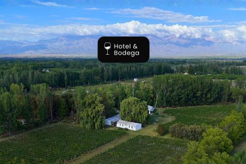 Postales Finca & Bodega by DOT Boutique