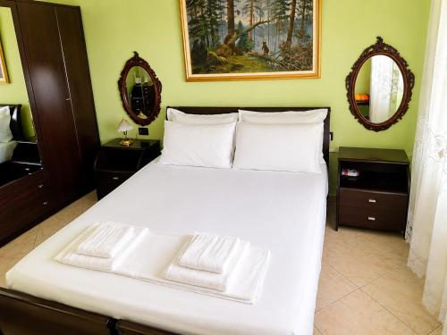 Central Breeze Tirana - 4 min to Skanderbeg Square - image 2
