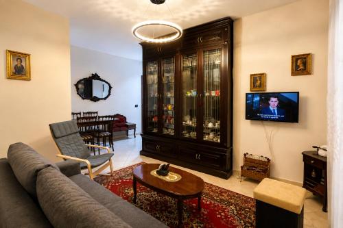 Central Breeze Tirana - 4 min to Skanderbeg Square - image 4