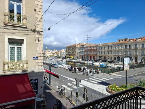 T2 au bord du Canal Royal