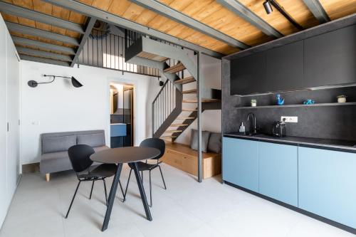 Apartments Rena - Chelu