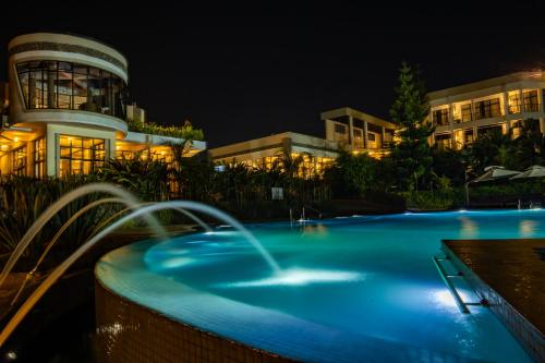Bazén, Grotta Resort in Ruhengeri
