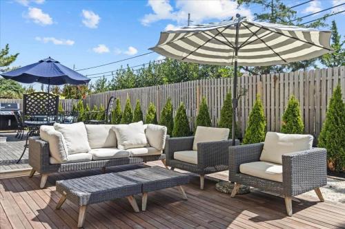 Luxury Coastal Retreat w/Heated Pool in Bay Head (NJ)