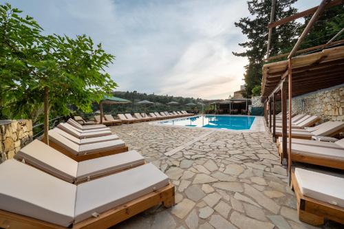 Exterior view of Bastas Hotel & Studios