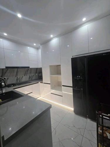 Luxury Modern Residence - image 5
