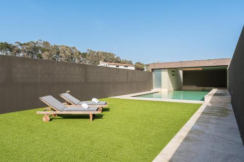 GuestReady - Luxurious Beachfront Villa Retreat chambre d'hôte Rego de Água