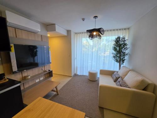 A11 Brand new and 5 minutes from the Shopping del Sol!