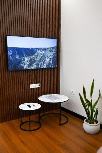 Удобства, Tirana Square Hotel in Тирана