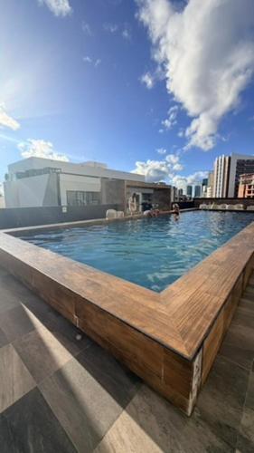 POX - Sky Plaza Italia Studio - Pool, Gym & Prime Location