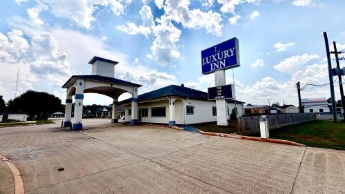 Luxury Inn Liberty