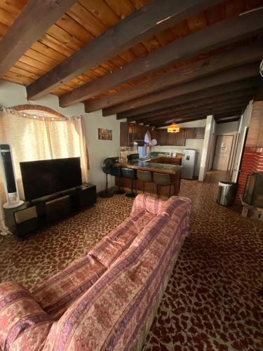 Amazing Private Room 1-Min Walk to the Beach in Baja Malibu