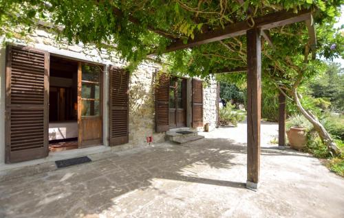 Зовнішній вигляд готелю, Lovely Home In Caprese Michelangelo in Капрезе Мікеланджело