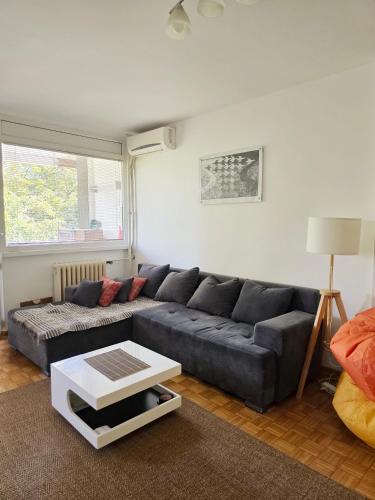 Modern and cozy place near the city center