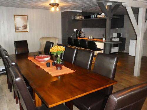 Зручності, person holiday home in Selje-By Traum in Сельє