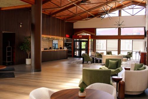 Lobby, The Cairn Hotel, an Ascend Collection Hotel in Cedar City (UT)