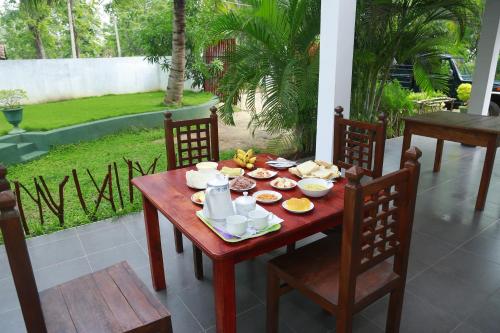 Fasiliti, Shine Park in Yala