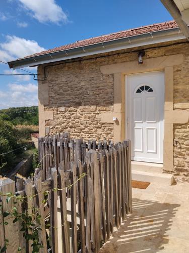 Le cocon des collines in Bathernay