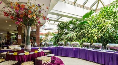 The Twenty First Century Hotel 4