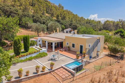 Villa Can Tirana by Home villas 360
