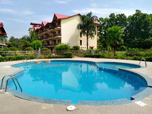 Exterior view, Hotel Dreamland Lataguri in Lataguri