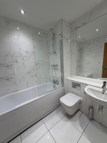 2-Bed - Sleeps 4 - City Centre - image 2