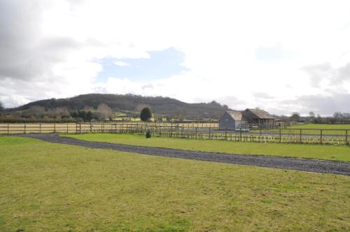 Вид, Northwick Farm Lodges in Бродуей