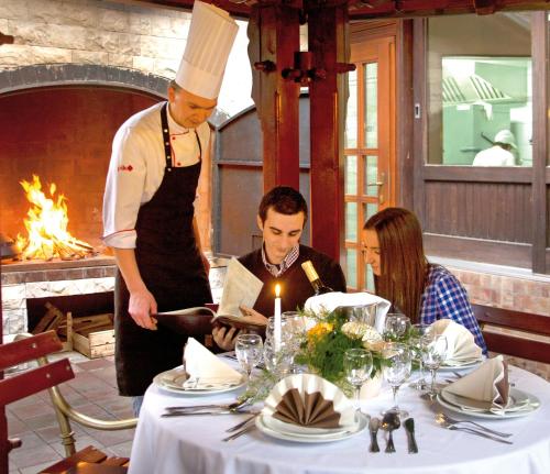 餐廳, 卡利普索酒店 (Hotel Calypso) in 布拉托