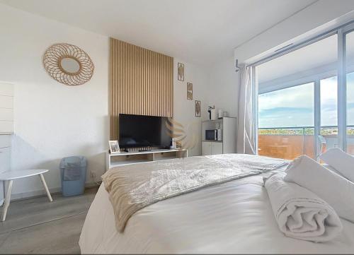 Studio cote B Terrasse Parking Frejus Plage