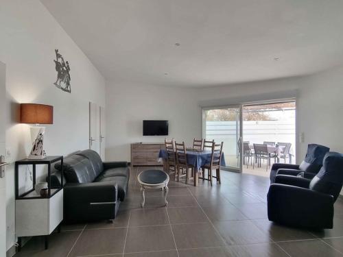 les Saintes-Maries-de-la-Mer maison, 80 m2, 3 chambres climatisation reversible, parking, wifi