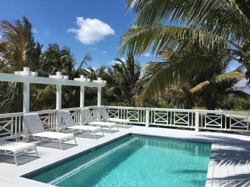 Alfred - Private - 2BR Beachfront Home with Pool Solar Banks Rd home in Governor's Harbour