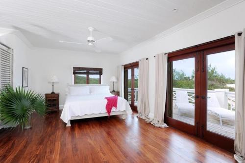 Alfred - Private - 2BR Beachfront Home with Pool Solar Banks Rd home in Governor's Harbour