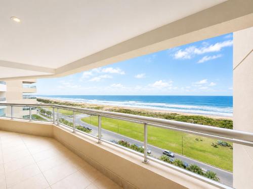 Lujoso Apartamento Frente a la Playa Brava Punta del Este