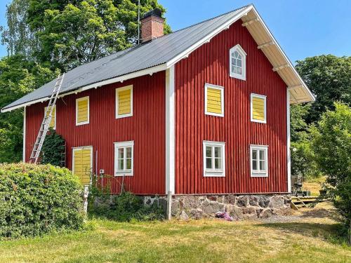 5 person holiday home in VALDEMARSVIK-By Traum