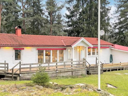 . 6 person holiday home in PRÄSSEBO-By Traum