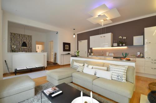 Asante-Design-Apartment Deluxe - very central - image 10