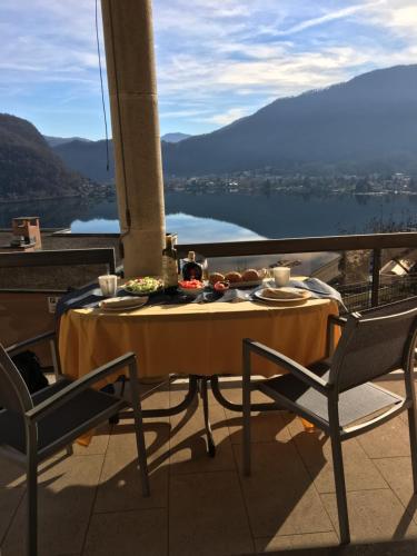  Appartement Novotna, Pension in Ponte Tresa