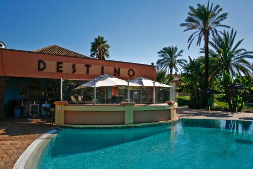 Jardim da Meia Praia Resort - image 6
